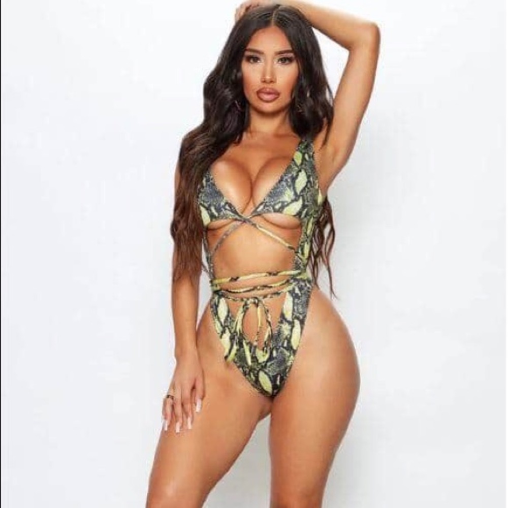 Fashion Nova free snake skin swimsuit